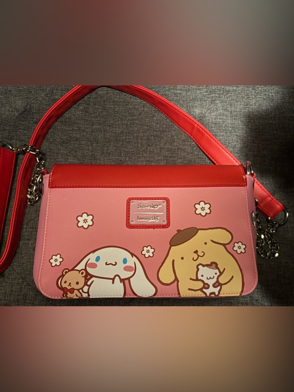 Loungefly Red Hello Kitty & Friends Crossbody Bag with Chain Strap - Picture 2 of 3